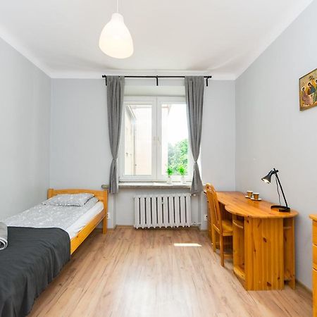 3-Bedroom Flat In City Center P4You Pl 克拉科夫 外观 照片